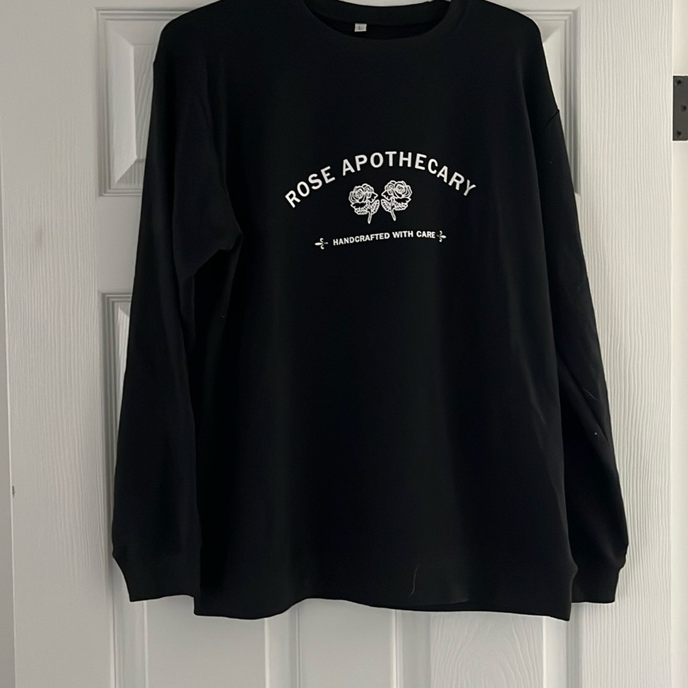 Rose Apothecary Black Sweater size large
